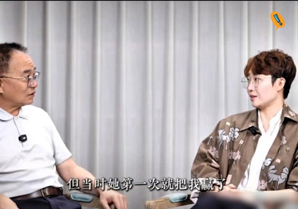 16岁的孙颖莎刚出道，就把世界冠军冯天薇打懵在球台边！你能信？冯天薇后来跟