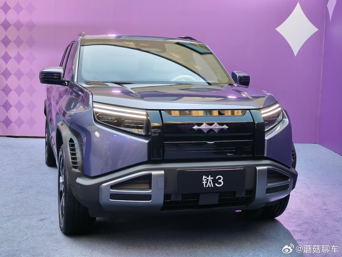 方程豹钛3闪充版上市15万起钛3闪充版这个紫色是真的好看～紫气东来～紫车身加白