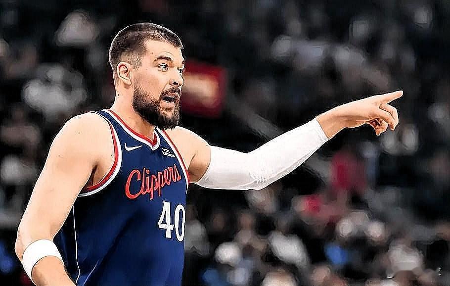快船真是狮子大开口啊！根据NBA记者MikeScotto报道，在此前的交易