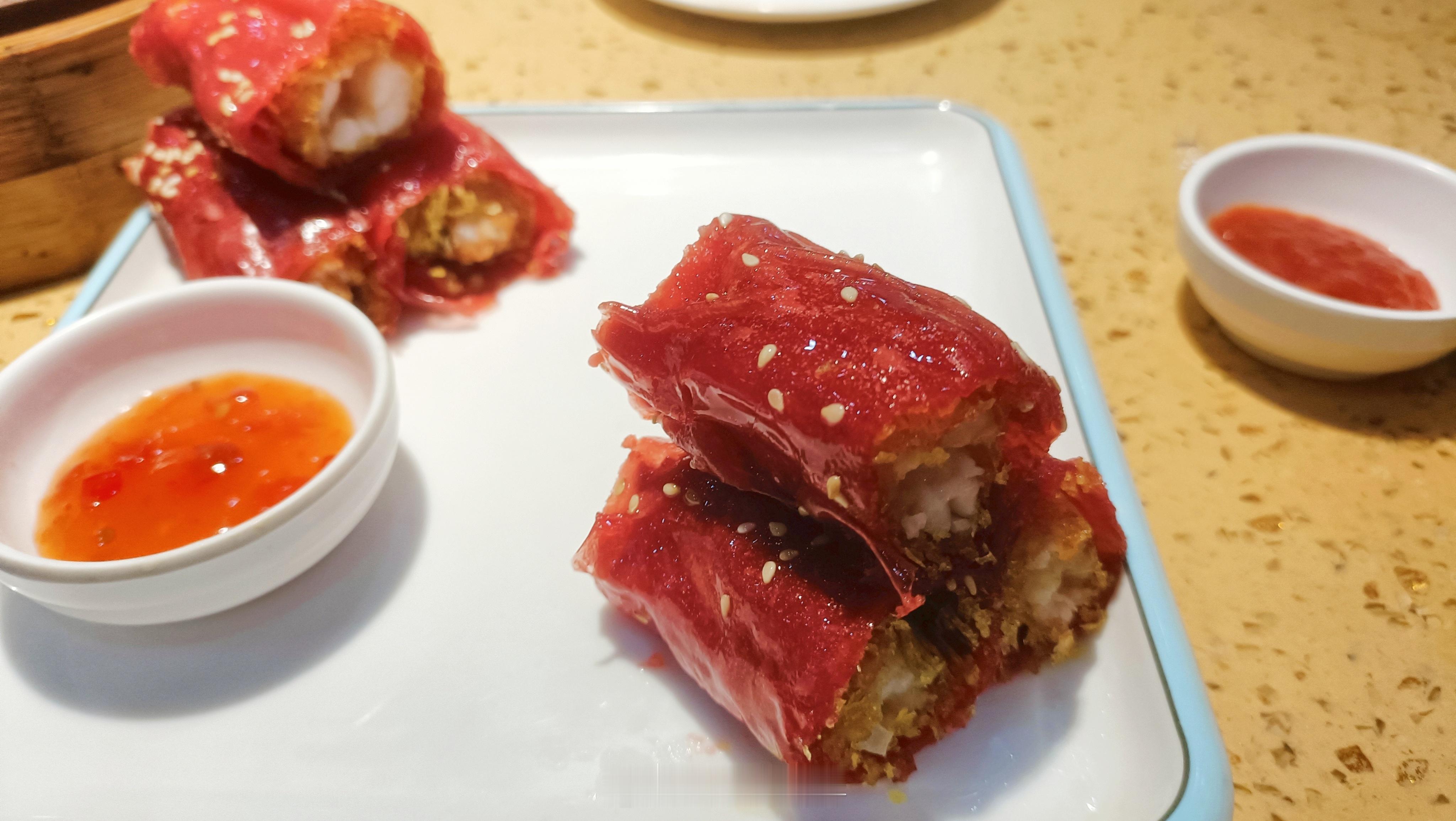 吃茶点最爱的一道菜，红米肠，里面是虾肉​​​