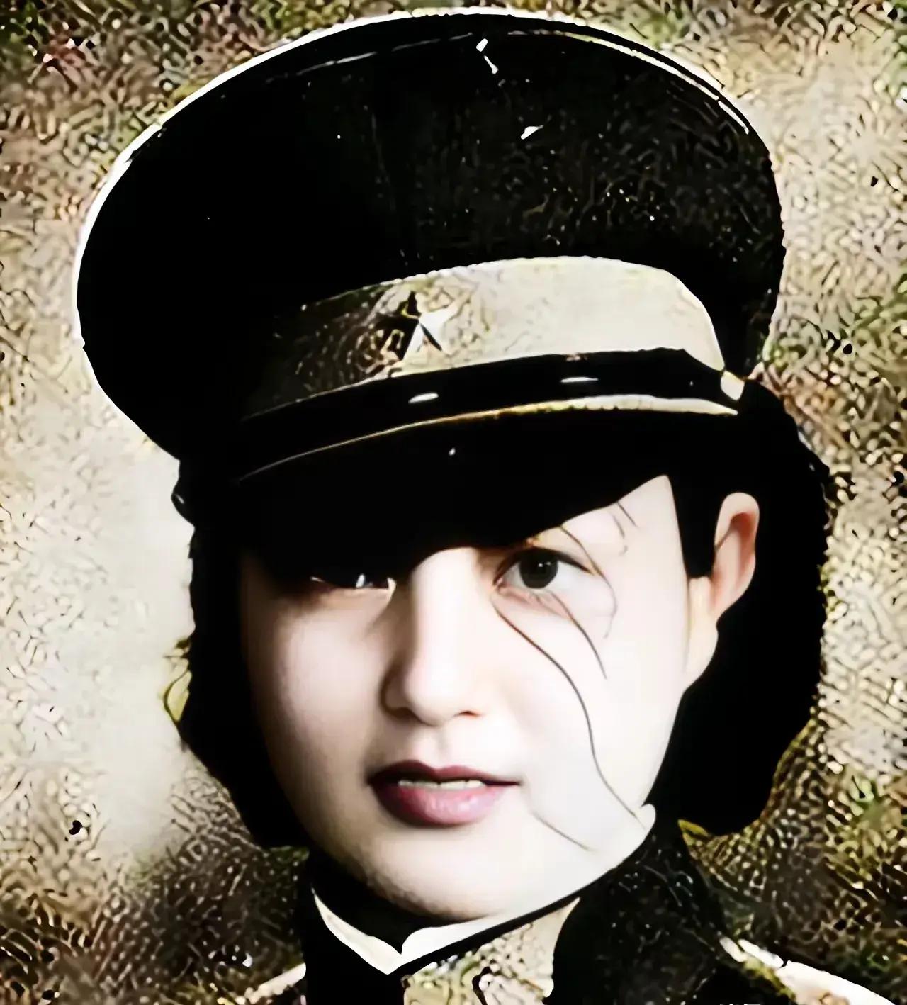 我党王牌译电员“灵狐”不幸落入敌人之手，身陷敌营后受尽百般折磨，始终不肯吐露半点