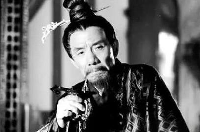 高平陵之变的前夜，司马懿把自己的计划告诉了两位公子，然后让仆人在窗外偷窥两位公子