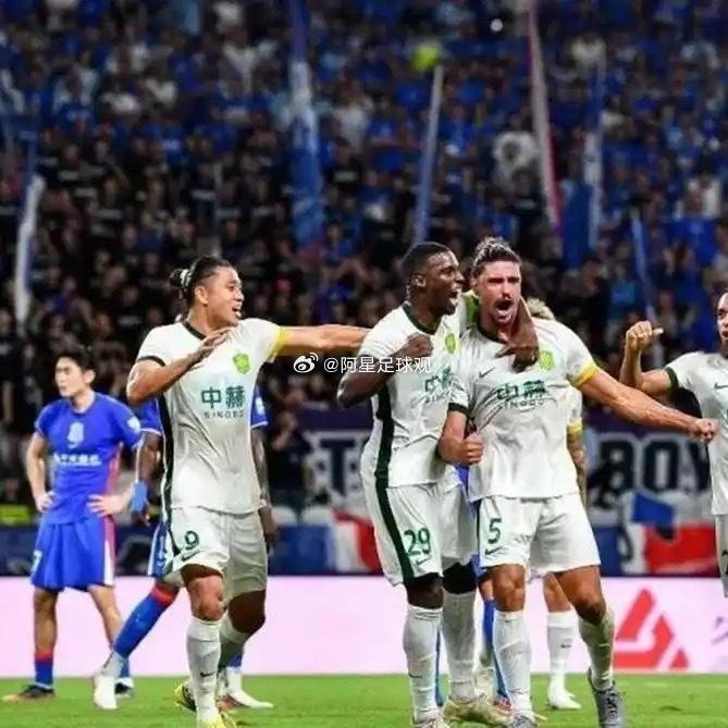 京沪大战，把"得势不得分"踢到了极致⚽五外援齐发的海港主场围殴单外援国安：控球六
