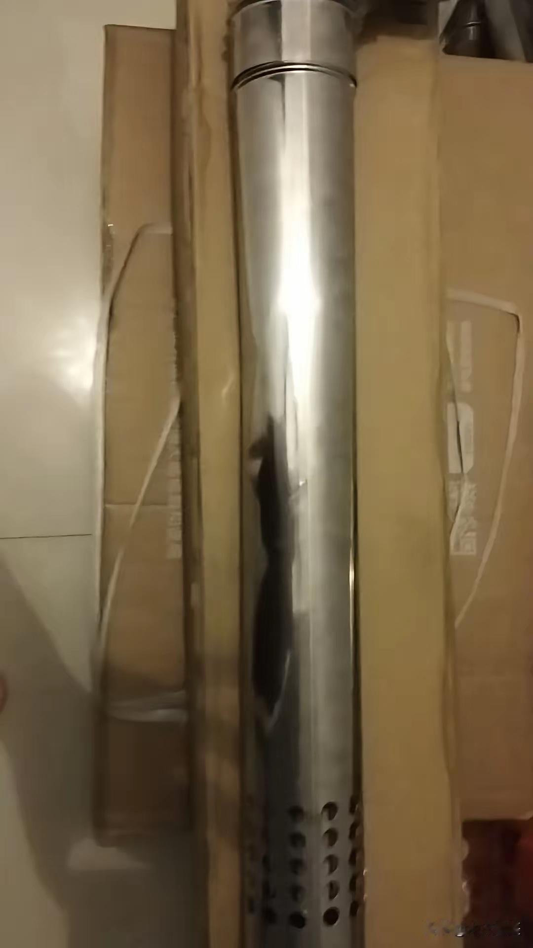 最近小区因为壁挂炉和集中供暖吵翻天了有一部分人非要接集中供暖说集中供暖暖和，