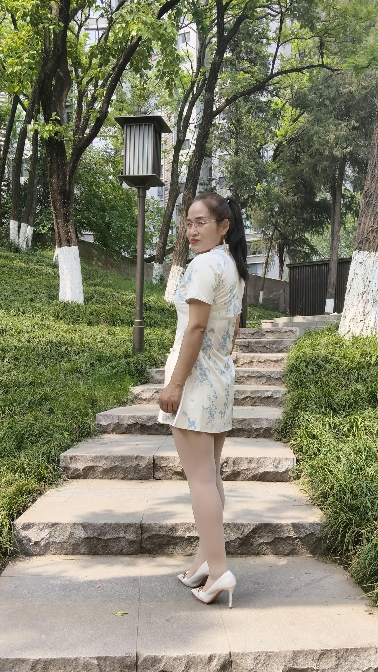尖头细跟高跟鞋有多少人喜欢