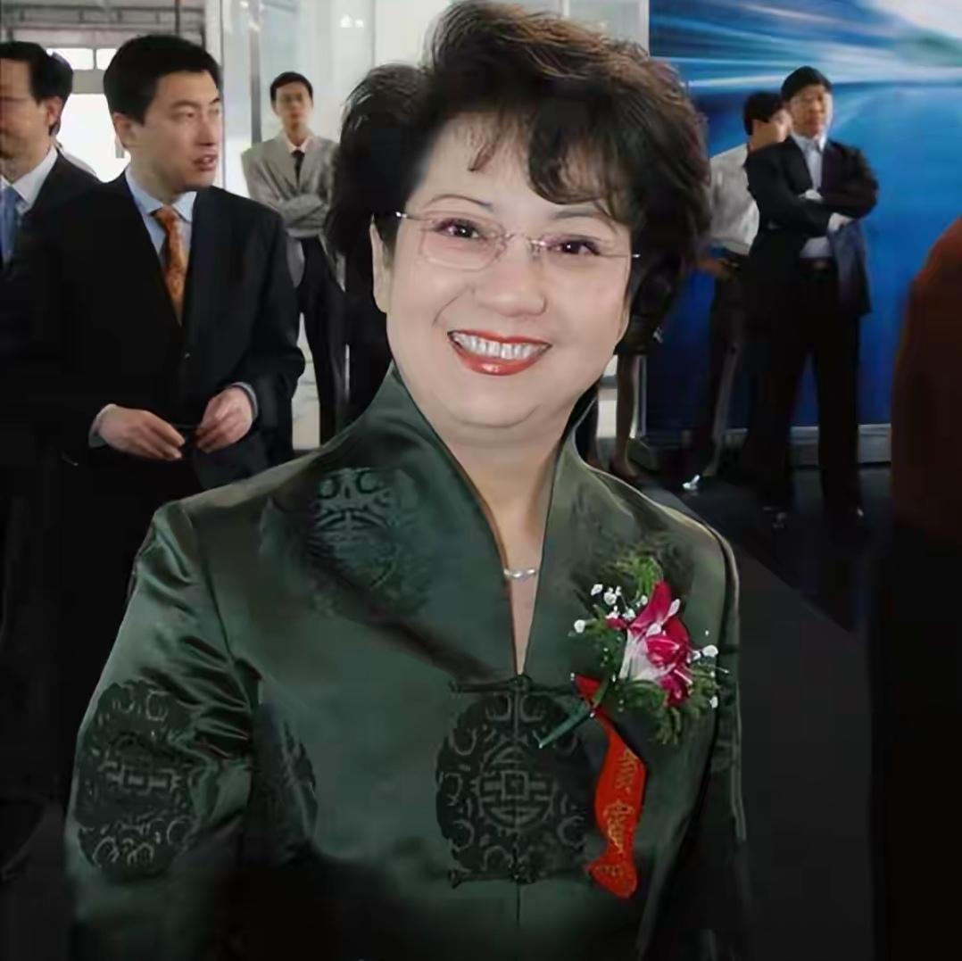 京剧名家李维康去世了，跟大家说说她和耿其昌AA制的事。和耿其昌结婚后，李维康提出
