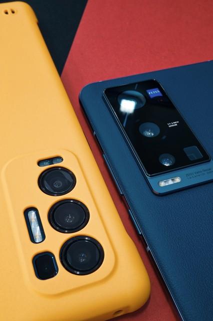 买手机别当“冤大头”！Pro版和标准版，到底谁在收割谁？现在买手机跟买奶茶似的