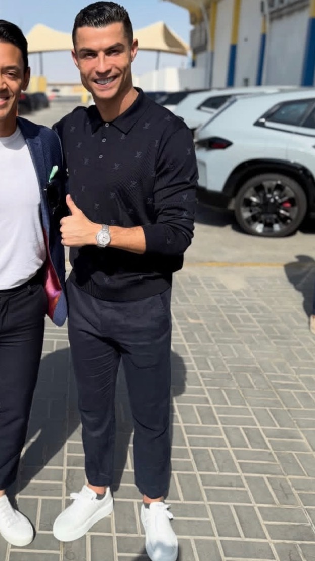 分不清是AI图还是真的了(但这号应该不至于AI吧)