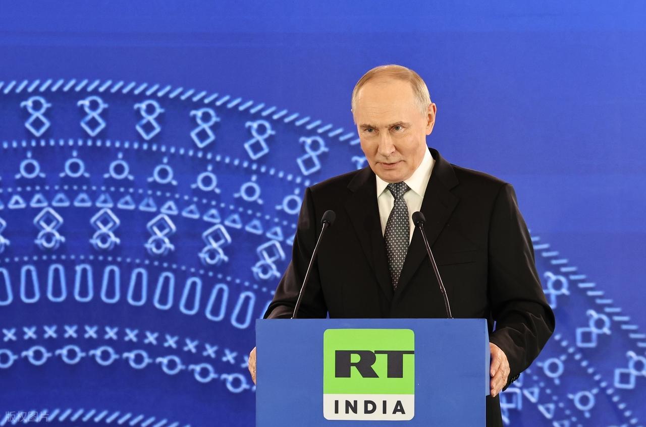 欧盟这是要跟俄罗斯硬碰硬了？12月5日，据路透社的消息称，欧盟和G7成员国打算