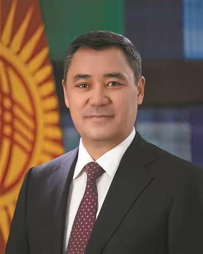 我看到这条新闻的时候，后背都麻了一下。一个国家的总统，在全世界面前公开说，自己的