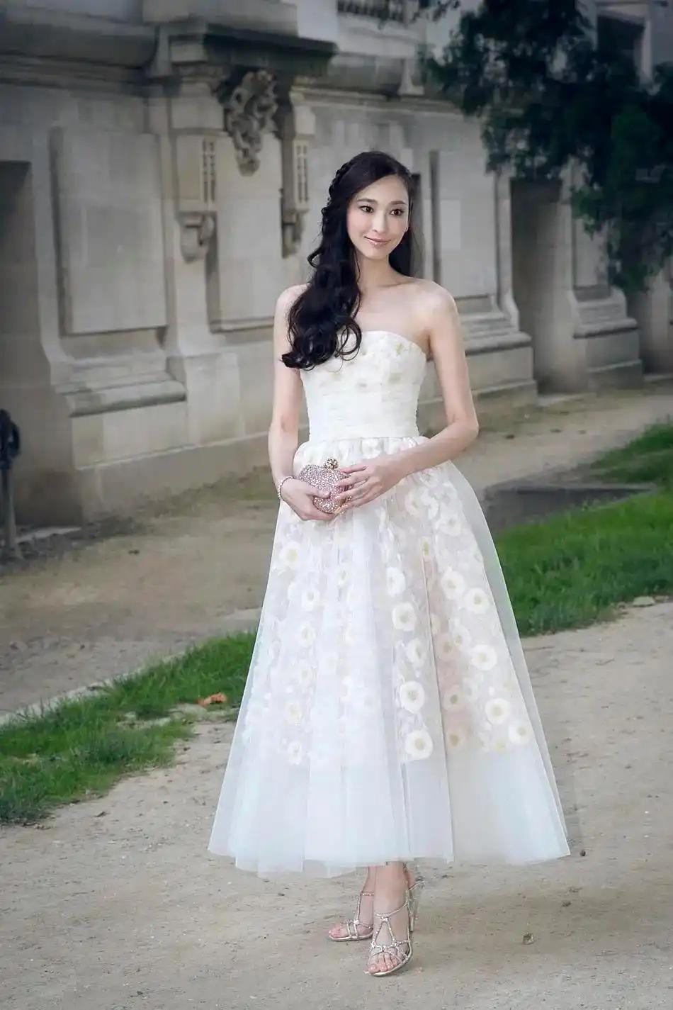 刚刚刷到吴佩慈“婆婆”在美被捕然后我就去搜了搜两个人之间的故事发现越搜，吃的