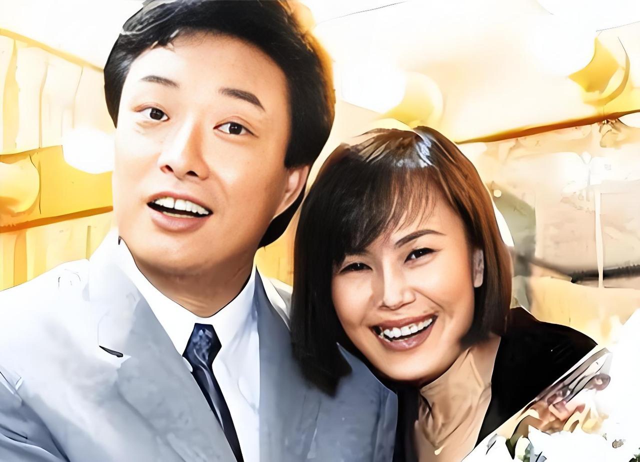 你敢信吗？70岁费玉清无儿无女，却有钱！把日子过成了所有人羡慕的样子！台上金