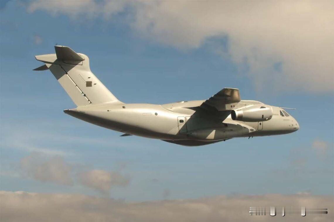 🇵🇹🇧🇷葡萄牙订购第六架KC-390加油运输机9月17日，葡萄牙