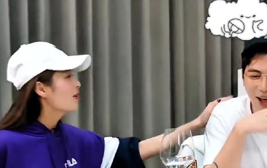 陈学冬替颖儿教训付辛博颖儿和付辛博吵架这段也太搞笑了！颖儿曾经在节目里说，她跟