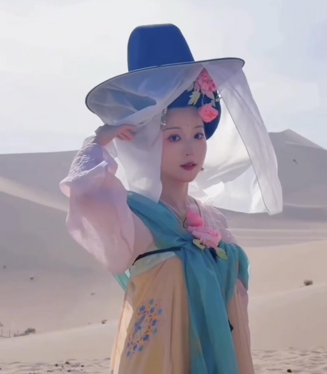 马龙：幸福喽！龙队被调侃体会有女儿的感觉！两儿子调皮玩“变脸”给全网姨姨送祝福