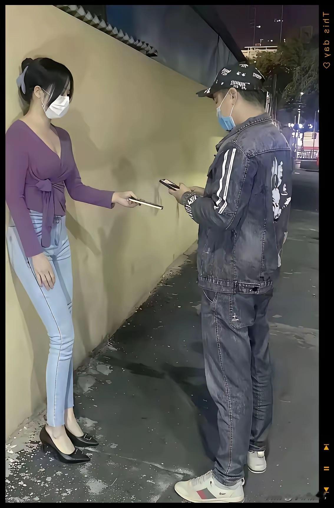 单身男人在外打工，基本上存不下什么钱。因为他们累死累活挣的钱，全花在足浴和喝酒上