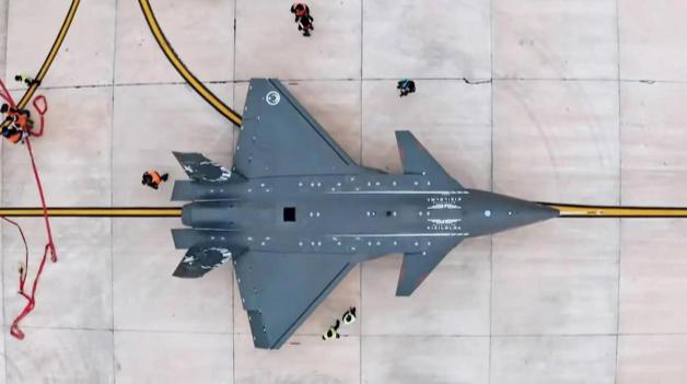 土耳其带着没有发动机、没有风洞测试数据、还没有完成隐身涂层的“可汗”战机来到迪拜