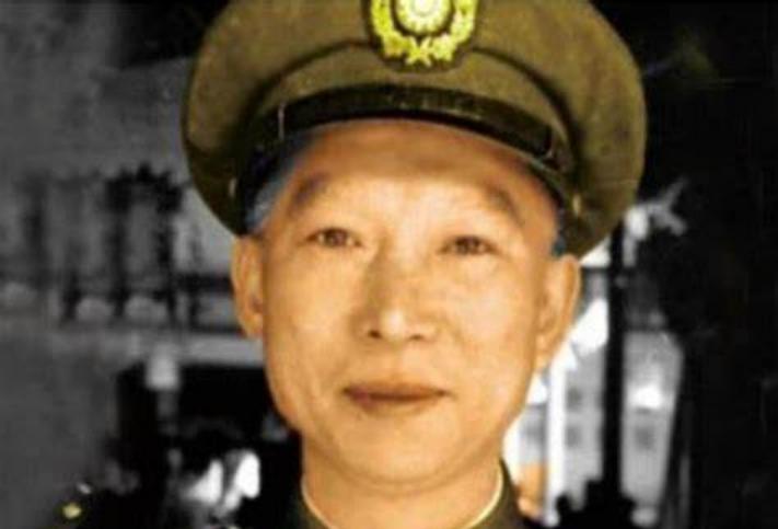 "我杀了十万日本人"，1993年，97岁的薛岳被告上法庭，面对法官的询问他沉默了