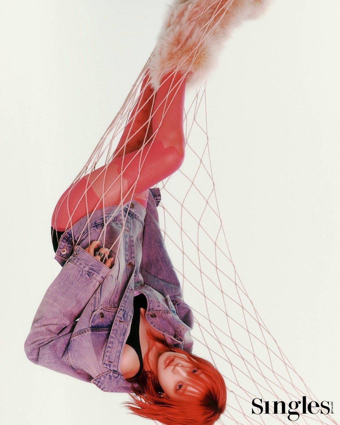 宋雨琦「Singles」封面画报期待雨琦解锁首本五大📖