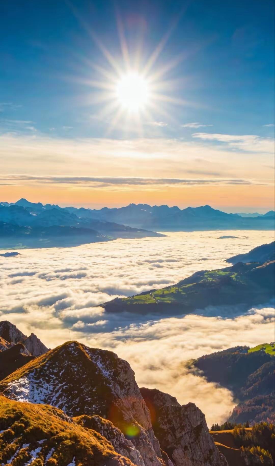 未来十年，一定要看清的事：1、钱一定要尽量多存。只有存款多，安全感才有，睡觉才