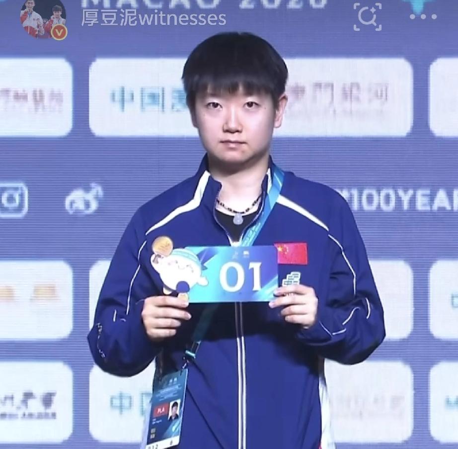 两个一模一样的[笑着哭]，孙颖莎和王楚钦，都参加了2026澳门国际乒联单打世界杯