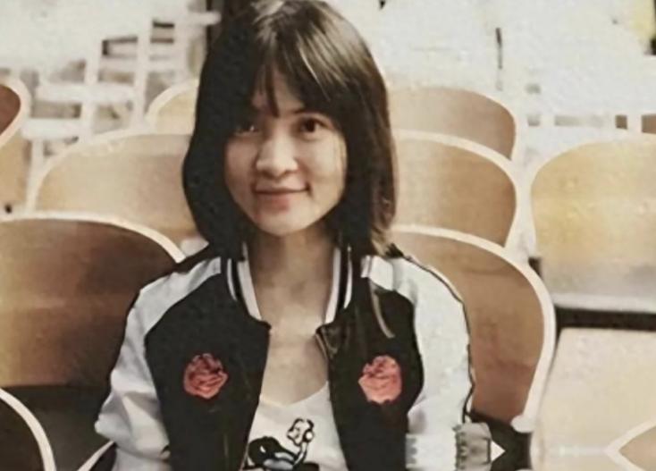 罪有应得！一个武大985女硕士，把“用核武器荡平中国”挂在嘴边，拼了命往她眼里发