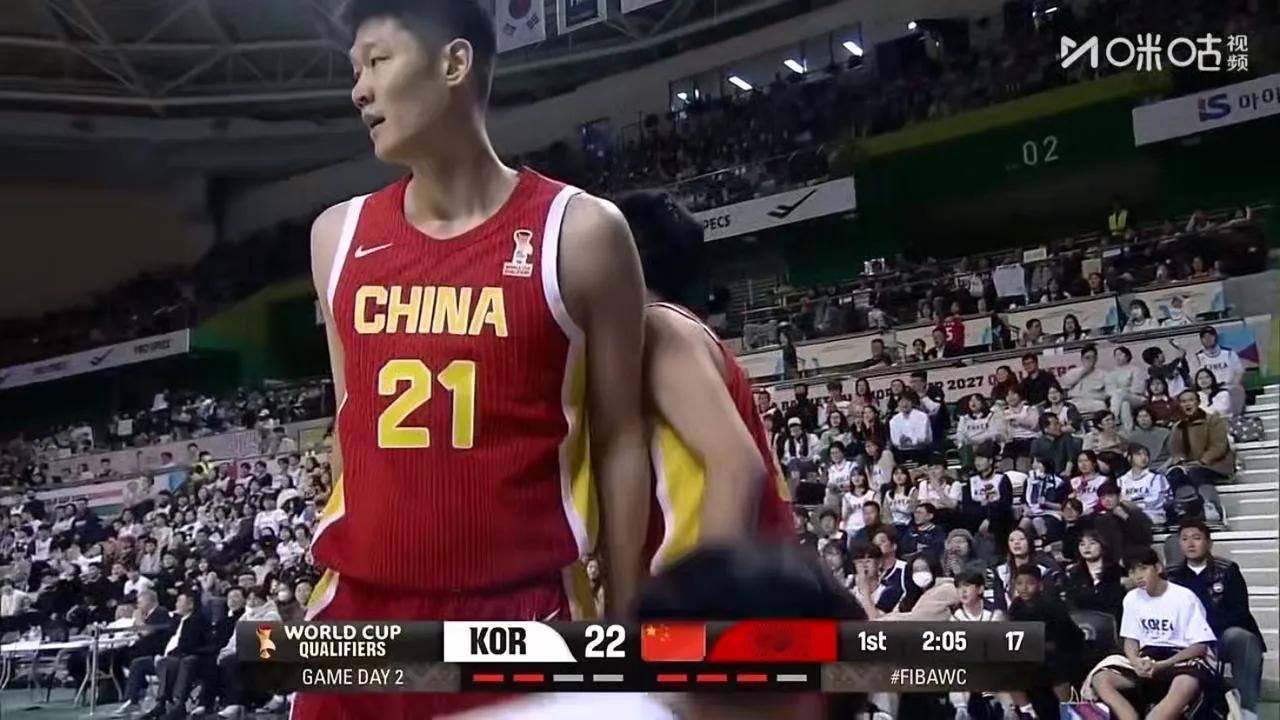 这次输球，是谁没在场谁幸运。两场比赛，前三节都大比分落后，第四节基本上都是垃圾