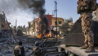 现在伊朗被打成这样，只能说明一件事，全世界让美国忌惮的只有两个国家。 第一个