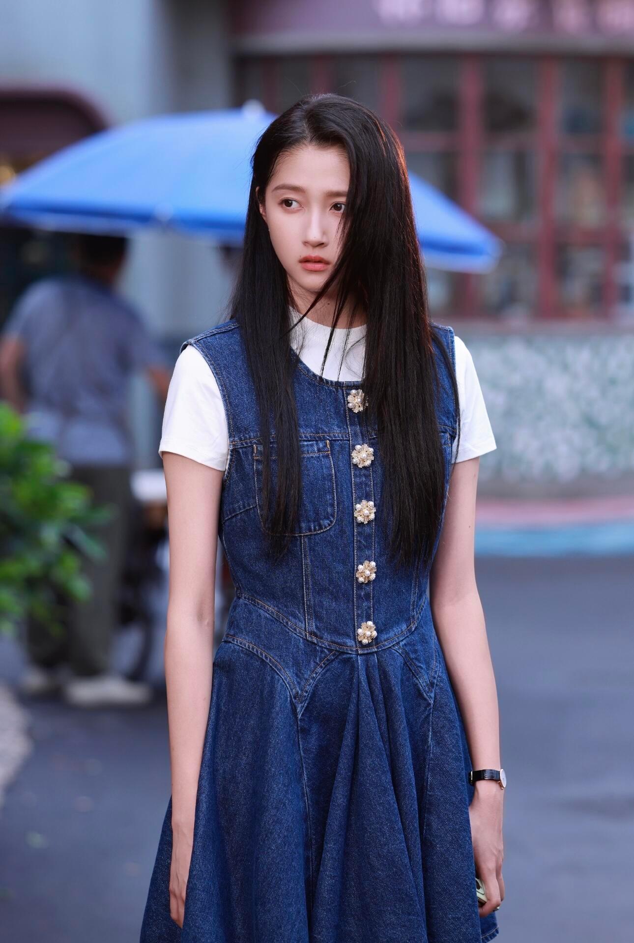 关晓彤什么时候进组古偶关晓彤这颜值不演古偶，简直是对人类审美资源的浪费！求求导演