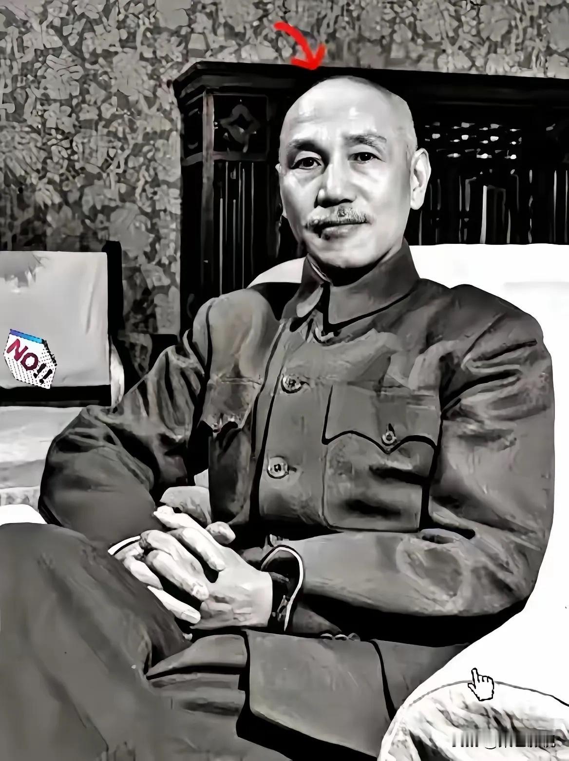 他在大陆选了两个墓地,但临死时杀了1800名共产党人,竟然想让墓地回大陆,这不是