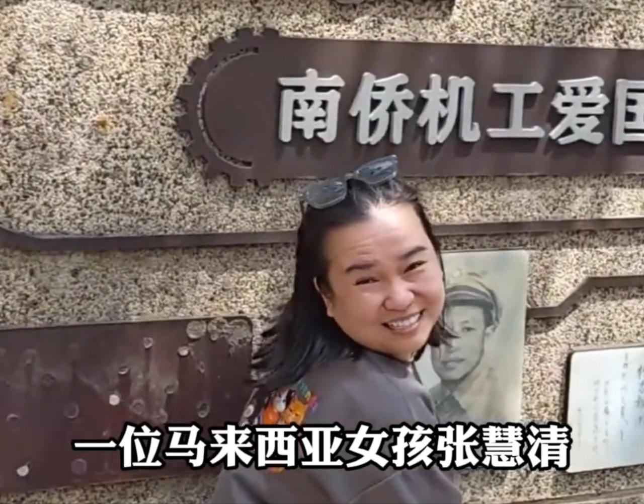 她只是出门买杯咖啡，闲逛了一条街，脚步就再也迈不动了。浑身发抖，眼泪砸在地上。让