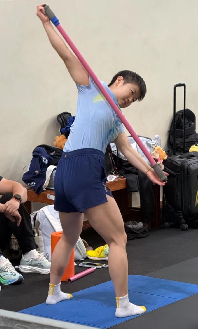 2.23新加坡｜莎莎上训！这双腿，是冠军的勋章💪谁懂啊家人们！今天刷到