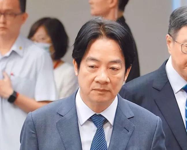外交部发言人林剑今天主持例行记者招待会时表示，为了维护一个中国原则，中方决定不同