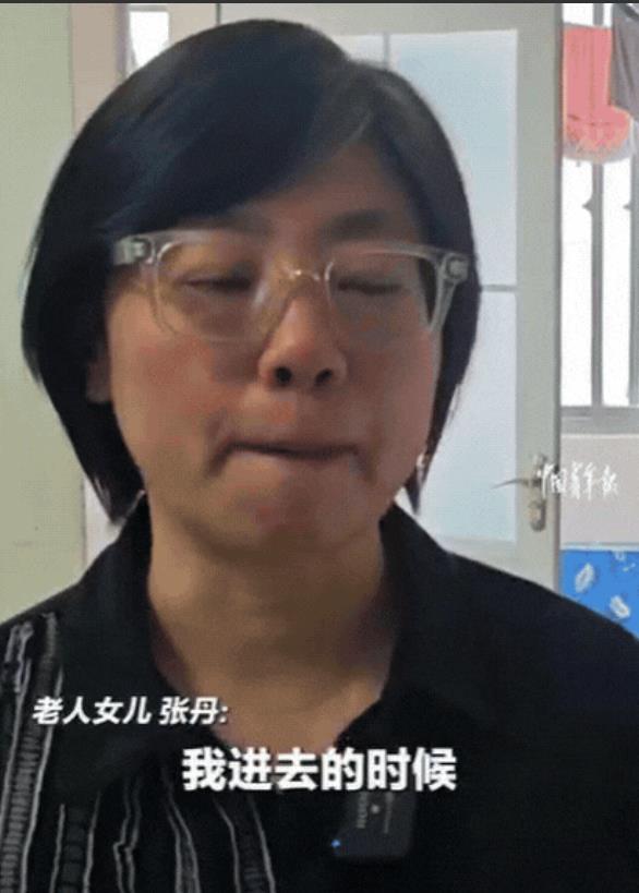 湖北黄石，4名高中毕业生聚完餐，准备回家时，突遇一老人求救，原来老人突发脑梗，求