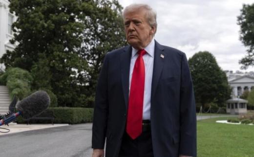 特朗普的耐心即将耗尽！当中国的沉默终于逼得他动用最狠手段，美国经济与全球地位岌岌