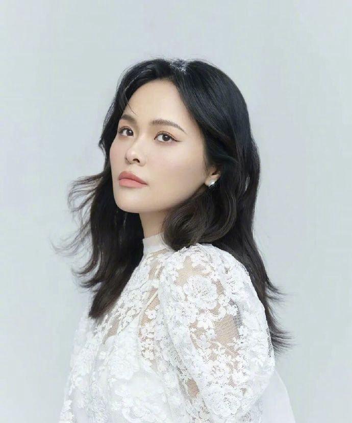 37岁的歌手龚爽去世了，不是猝死、不是意外、不是自然规律、而是每个女性都有可能会