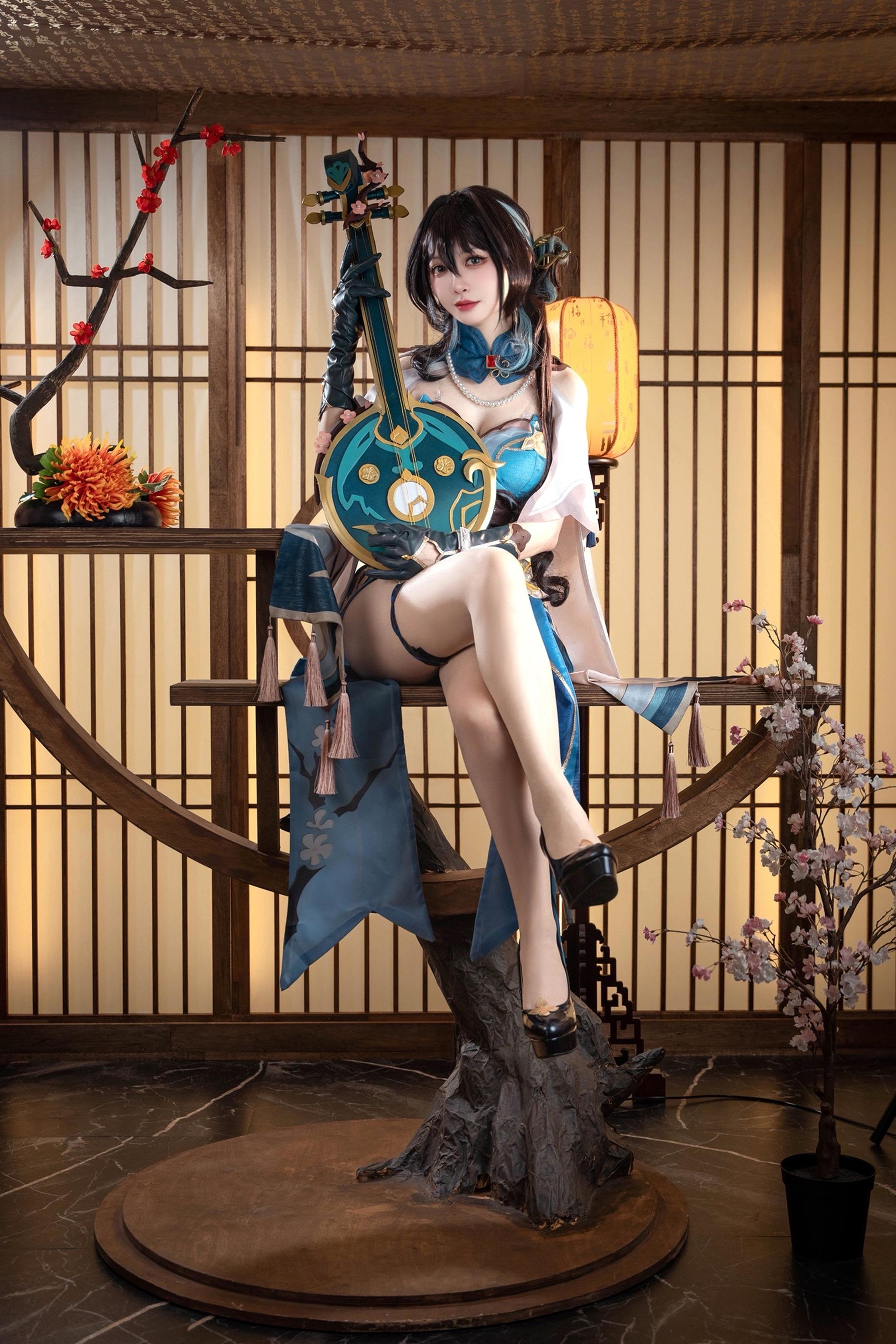 琴音周而复始。      万物本质如一