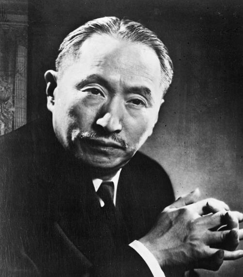1911年，老中医张衡山得知，女儿结婚4年竟仍是清白之身，还被著名外交官顾维钧抛