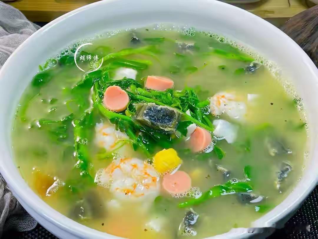 春天，使劲吃这菜，一清热、二养肝、三护眼、四强筋骨别不懂吃！春天，使劲吃这菜