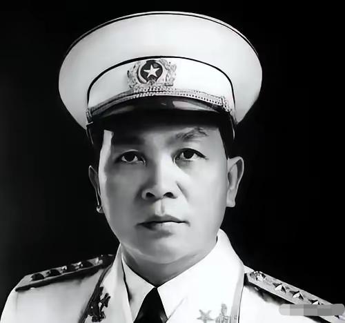 1976年，越南驻华大使阮仲永预感不祥，曾跪求武元甲别做世界第三美梦，称解放军火