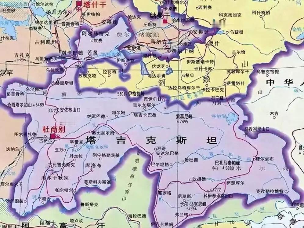 中亚最另类的穷国。在2025年10月6日的第十二届突厥国家组织峰会，哈、乌等国齐