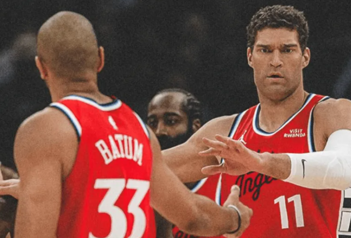 NBA常规赛，快船客场105-120不敌骑士。赛后，快船记者更推写道：“现在才