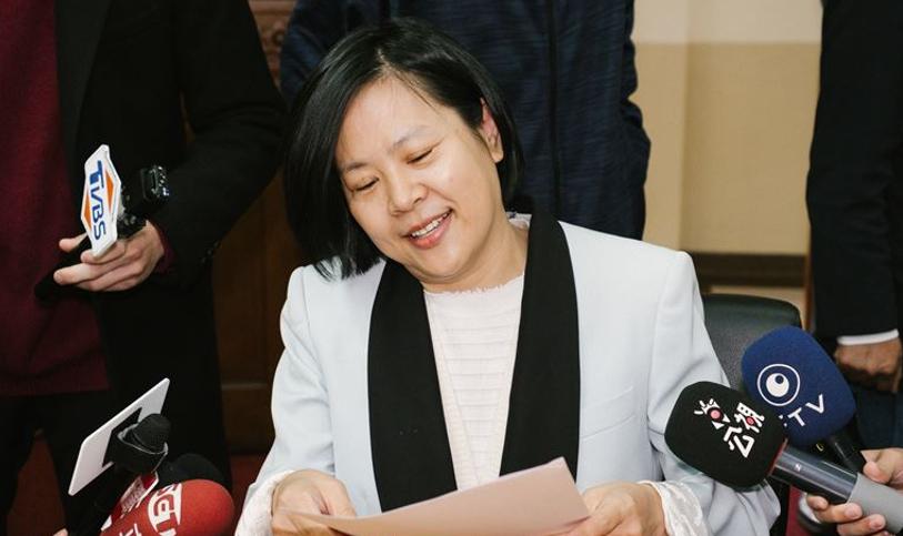 韩国瑜将协商李贞秀立委资格林俊宪妄称：违法的事讲一讲就不违法？针对立院长韩