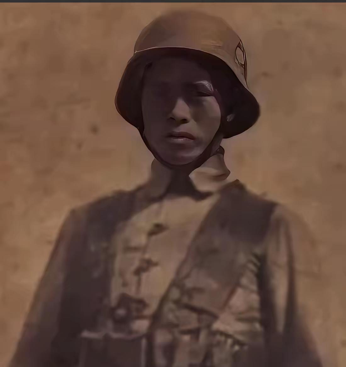 1939年，机枪手曹锡用12枚手雷炸死了大批的日军，就在弹尽之际，他发现200米
