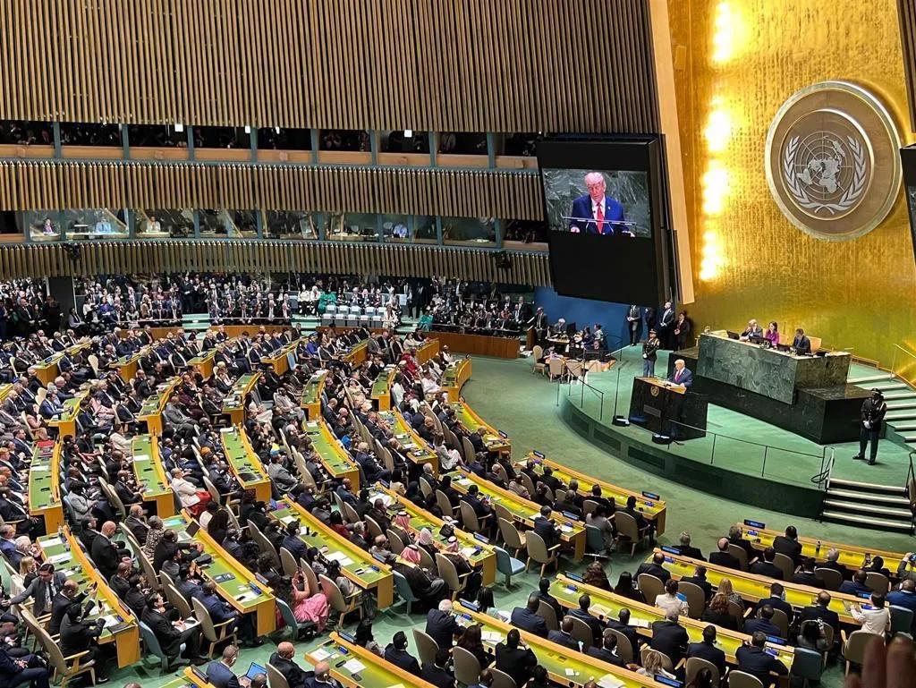 台湾前“国安局长”李翔宙2月25日晚发文写道：“2026年2月24日，俄乌冲突四