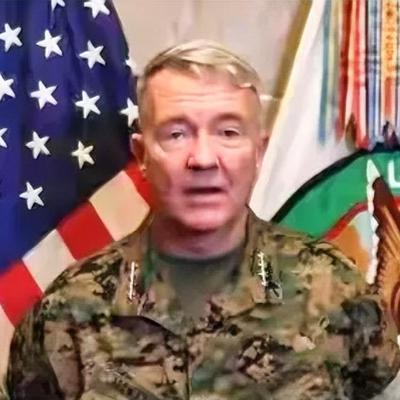 美军前中央司令部司令、退役将军弗兰克·麦肯齐，曾说过一句震撼全网的话：“制造一架