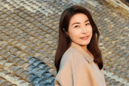 2012年，郭晶晶与霍启刚大婚，霍家送了1100w彩礼，以及故宫旁边的一套四合院