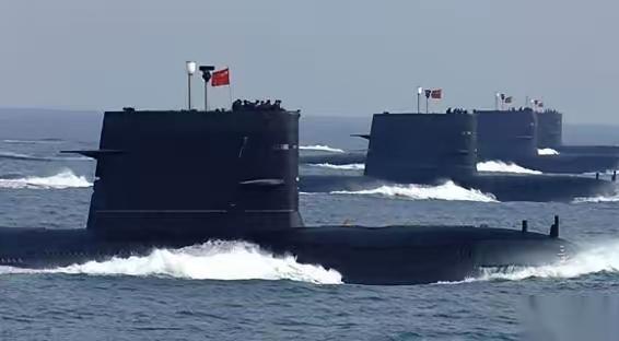 美国海军情报局局长在国会放了句话，底下的议员坐不住了。说话的是迈克·布鲁克斯少