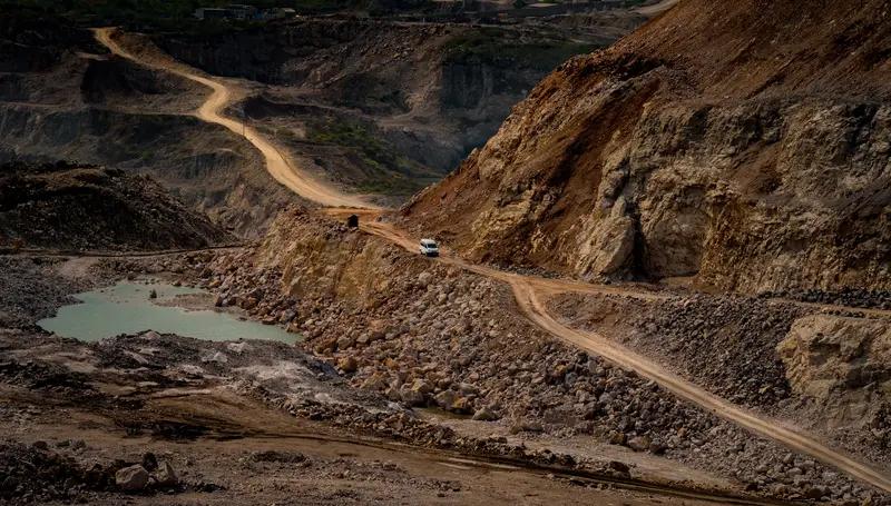 国安部这次公布特大稀土走私事件，真是让人惊掉下巴。中国稀土出口管制后，西方国家为