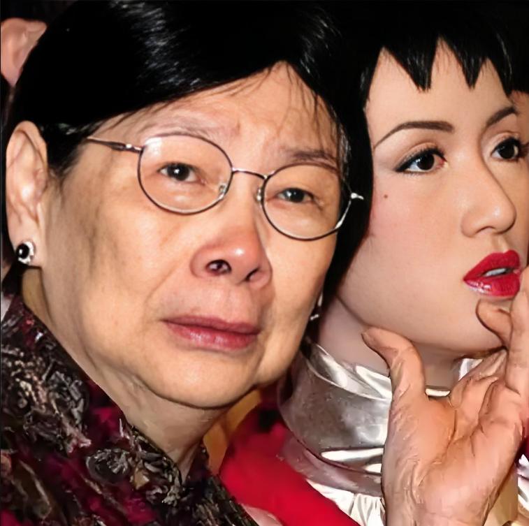 梅艳芳这信托基金，才叫把人心看透了！2003年她走后，遗嘱写得明明白白，母亲每月